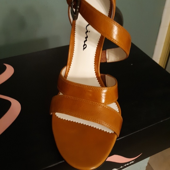 Nina ..(Shoes - Picture 7 of 7